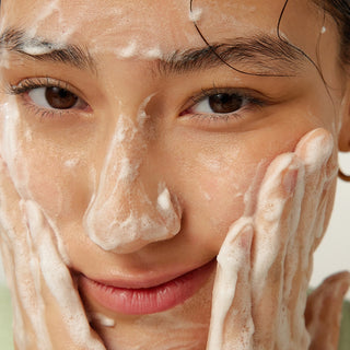 Green Tea & Enzyme Milky Foaming Wash